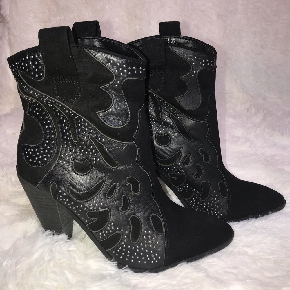 Carlos Santana Sterling Booties Size 8.5